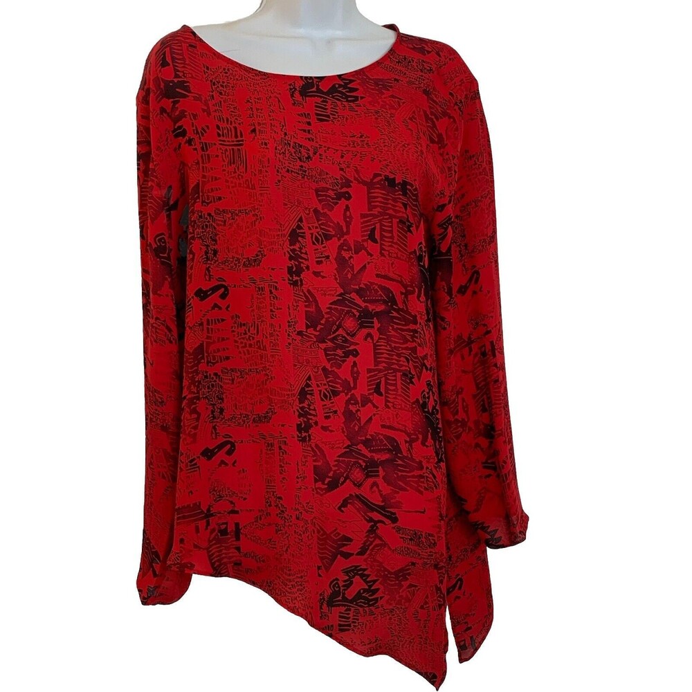 Chico's Silk Red Tribal Print Asymmetrical hem  sz 1 M Top Blouse (09
